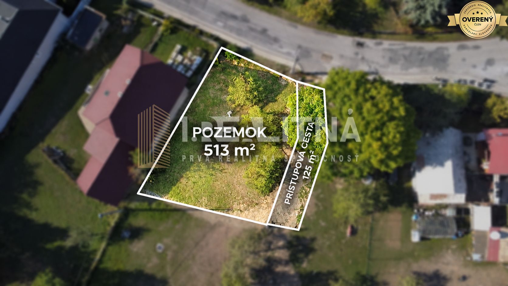 Dron pozemok s výmerou.png